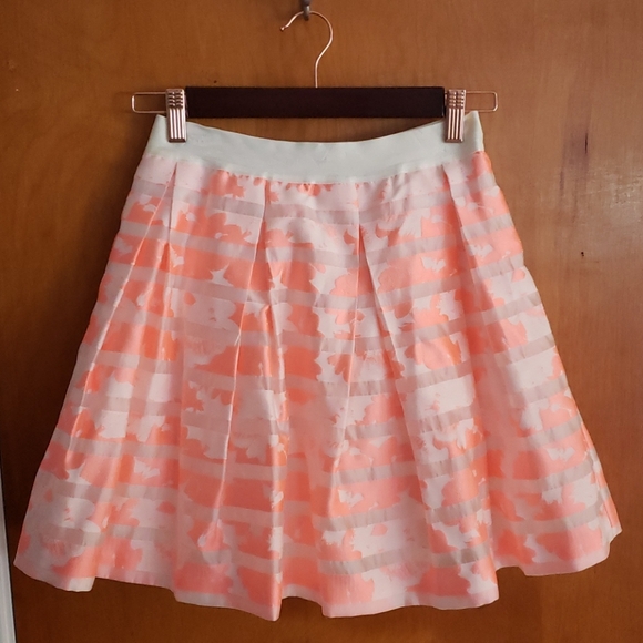 Bebe floral striped mini skirt - Picture 2 of 2